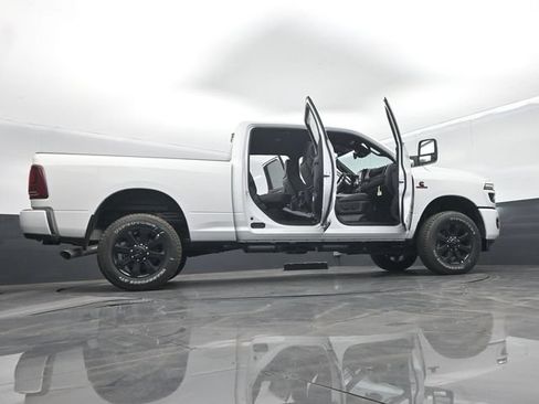 New 2026 RAM 2500 Laramie w/ Night Edition AWD/4WD image 69