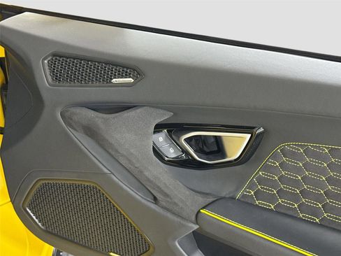Used 2024 Lamborghini Huracan Tecnica RWD image 32