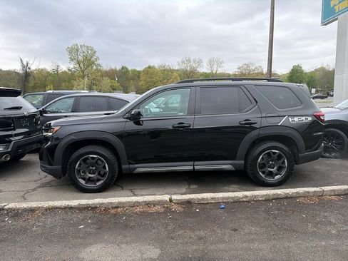 Used 2024 Honda Pilot TrailSport image 17