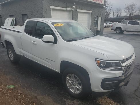 Used 2021 Chevrolet Colorado LT w/ Fleet Safety Package image 3
