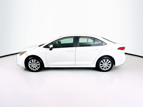 Used 2020 Toyota Corolla LE w/ Carpet Mat Package (TMS) image 4