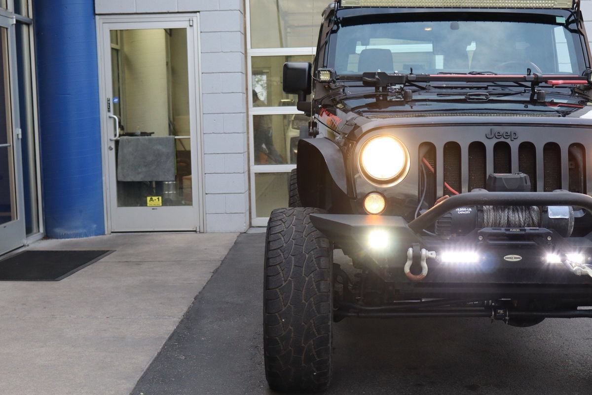 Used 2017 Jeep Wrangler Sport AWD/4WD image 23