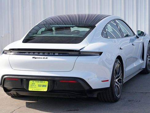 Used 2023 Porsche Taycan 4S w/ Premium Package image 53