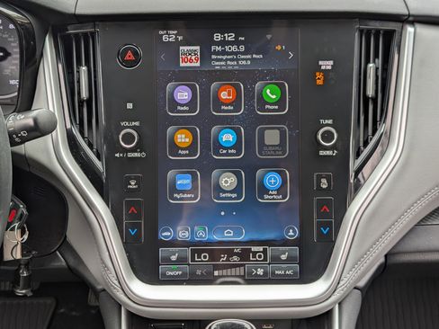 Used 2022 Subaru Outback Premium image 25