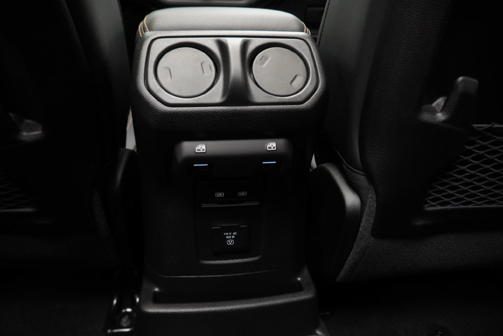 Certified 2025 Jeep Wrangler Unlimited Rubicon 392 AWD/4WD image 29