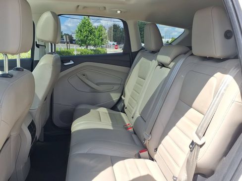 Used 2017 Ford Escape Titanium FWD image 18