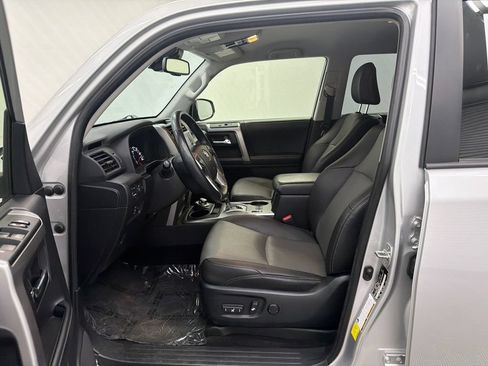 Used 2024 Toyota 4Runner SR5 Premium AWD/4WD image 9