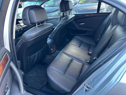 Used 2009 BMW 528i xDrive Sedan AWD/4WD image 16