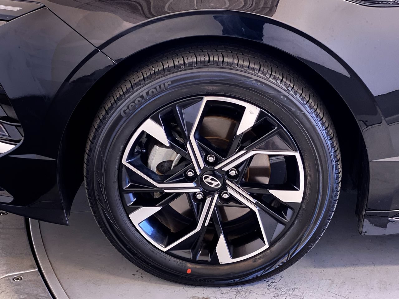 Used 2025 Hyundai Sonata SEL FWD image 12