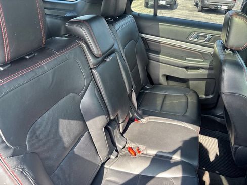 Used 2016 Ford Explorer Sport w/ Equipment Group 401A AWD/4WD image 17
