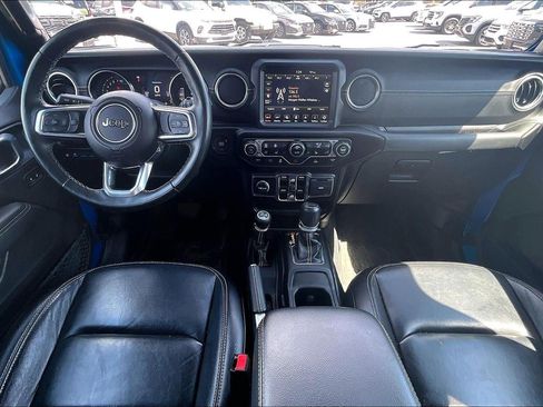 Used 2023 Jeep Wrangler Unlimited Sahara w/ Cold Weather Group AWD/4WD image 11