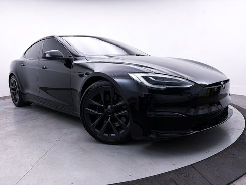 Used 2021 Tesla Model S Plaid image 1