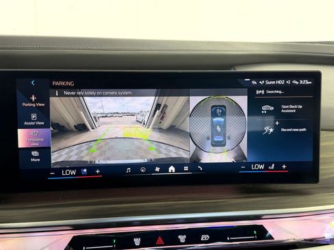Used 2024 BMW i7 eDrive50 w/ M Sport Package RWD image 21