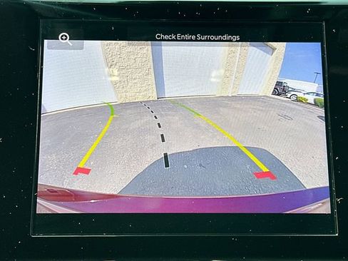 Used 2023 Jeep Grand Cherokee L Laredo image 32