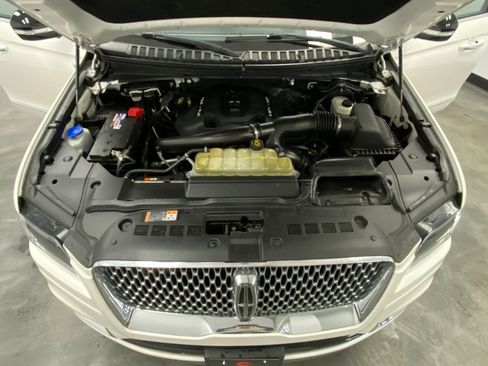 Used 2019 Lincoln Navigator Reserve AWD/4WD image 49