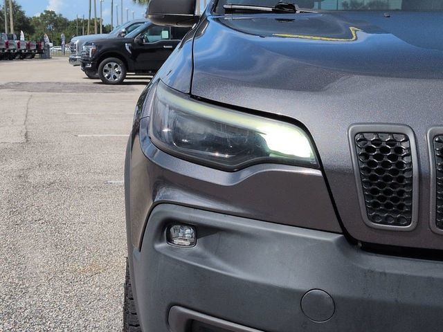 Used 2019 Jeep Cherokee Trailhawk AWD/4WD image 10