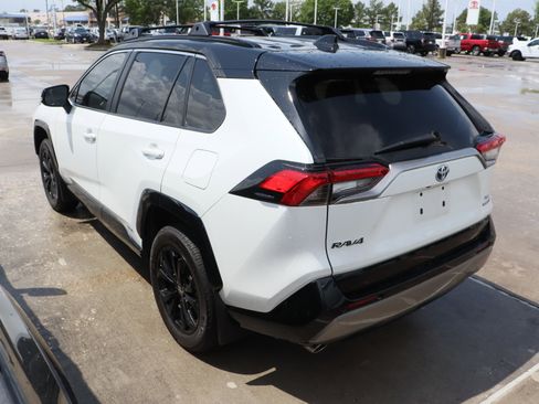 Used 2024 Toyota RAV4 XSE image 7