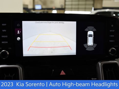 Certified 2023 Kia Sorento EX image 19