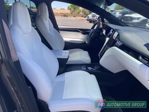Used 2018 Tesla Model X 75D AWD/4WD image 9