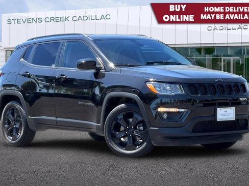 Used 2021 Jeep Compass Latitude FWD image 1