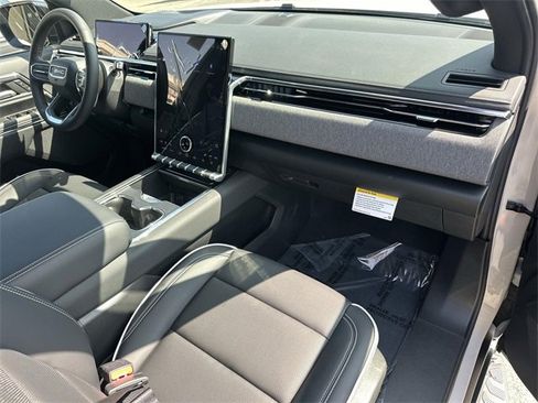 New 2026 GMC Sierra EV Elevation image 27