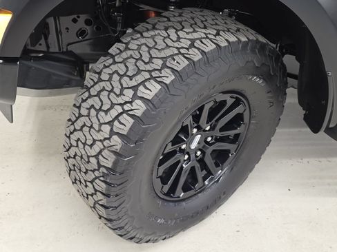 Used 2024 Ford F150 Raptor AWD/4WD image 46