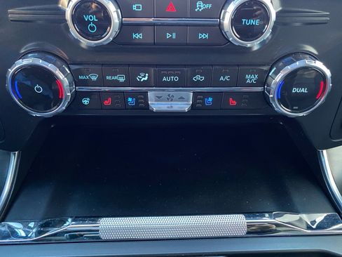 Used 2025 Ford F150 Raptor image 18