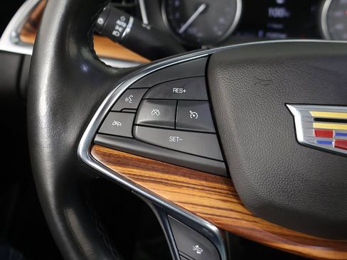 Used 2020 Cadillac XT5 Premium Luxury image 43