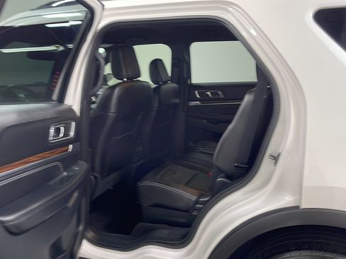 Used 2018 Ford Explorer Limited AWD/4WD image 15