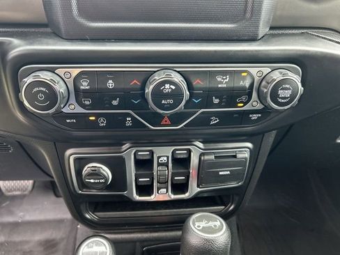 Used 2020 Jeep Wrangler Unlimited Sport AWD/4WD image 21