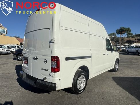 Used 2019 Nissan NV 2500 SV image 10