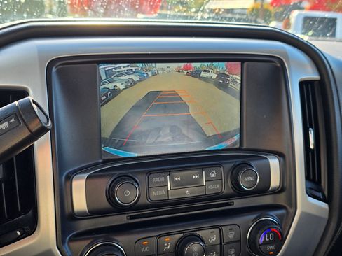 Used 2015 GMC Sierra 2500 SLE image 21
