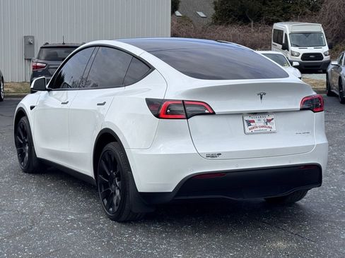 Used 2021 Tesla Model Y Long Range image 12
