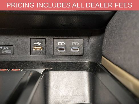 Used 2025 Toyota Camry LE w/ Convenience Package AWD/4WD image 15