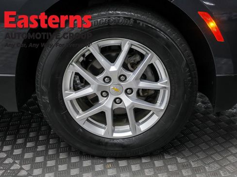 Used 2022 Chevrolet Equinox LT w/ LPO, Floor Liner Package image 30