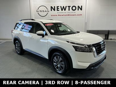 Used 2025 Nissan Pathfinder SV