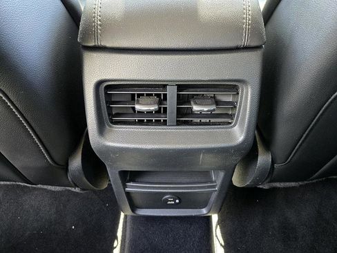 Used 2021 Ford Edge SEL image 14