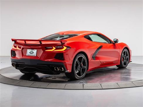 Used 2025 Chevrolet Corvette Stingray Preferred Cpe w/ Z51 Performance Package RWD image 5