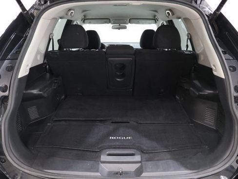 Used 2018 Nissan Rogue SV AWD/4WD image 33