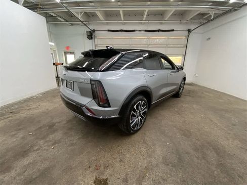 Used 2025 Cadillac Optiq Sport 1 image 6