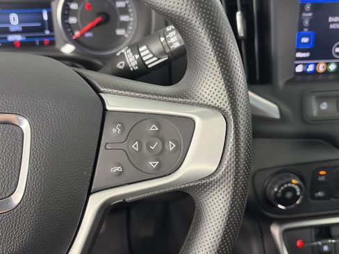 Used 2023 GMC Terrain SLE FWD image 27