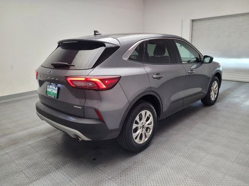 Used 2023 Ford Escape Active image 9