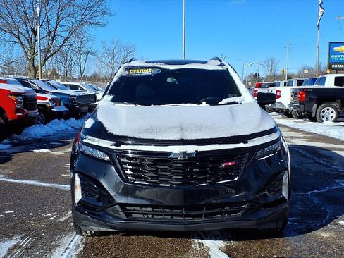 Used 2024 Chevrolet Equinox RS image 2