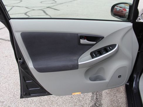 Used 2011 Toyota Prius Three image 14