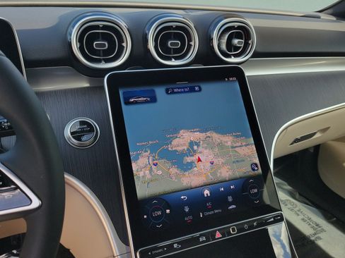 New 2026 Mercedes-Benz CLE 300 4MATIC Coupe image 19