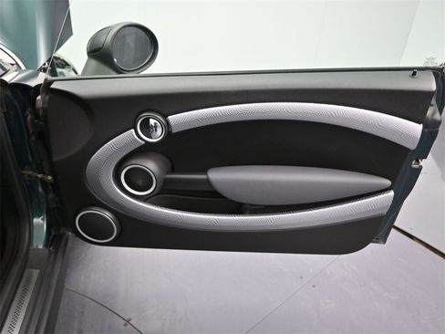Used 2010 MINI Cooper S image 18