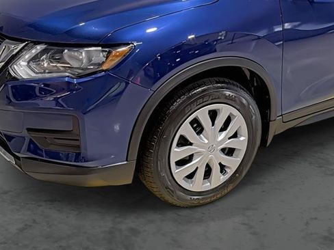 Used 2020 Nissan Rogue S AWD/4WD image 9