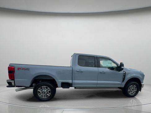 New 2026 Ford F250 Lariat w/ FX4 Off-Road Package image 34
