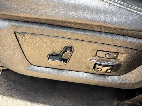 Used 2017 RAM 1500 Laramie w/ Convenience Group AWD/4WD image 13