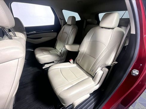 Used 2020 Buick Enclave Essence FWD image 24